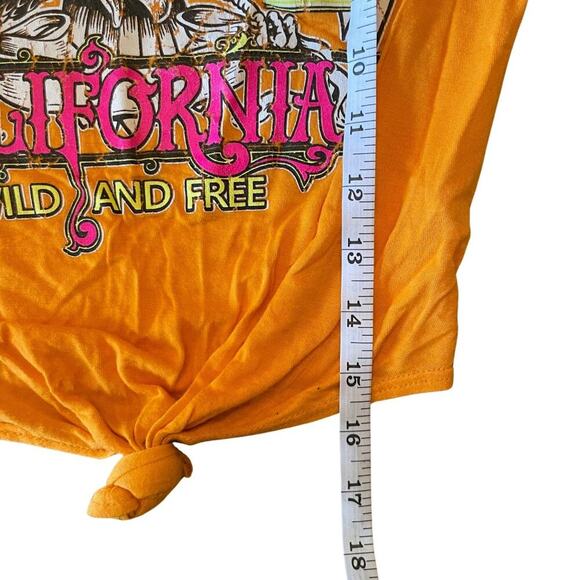 Fashion Nova Eagles California Ripped Fitted Graphic Knot Crop Tee Size Small - Picture 6 of 7